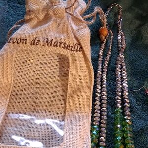 Chic Green and Silver Beaded Necklace